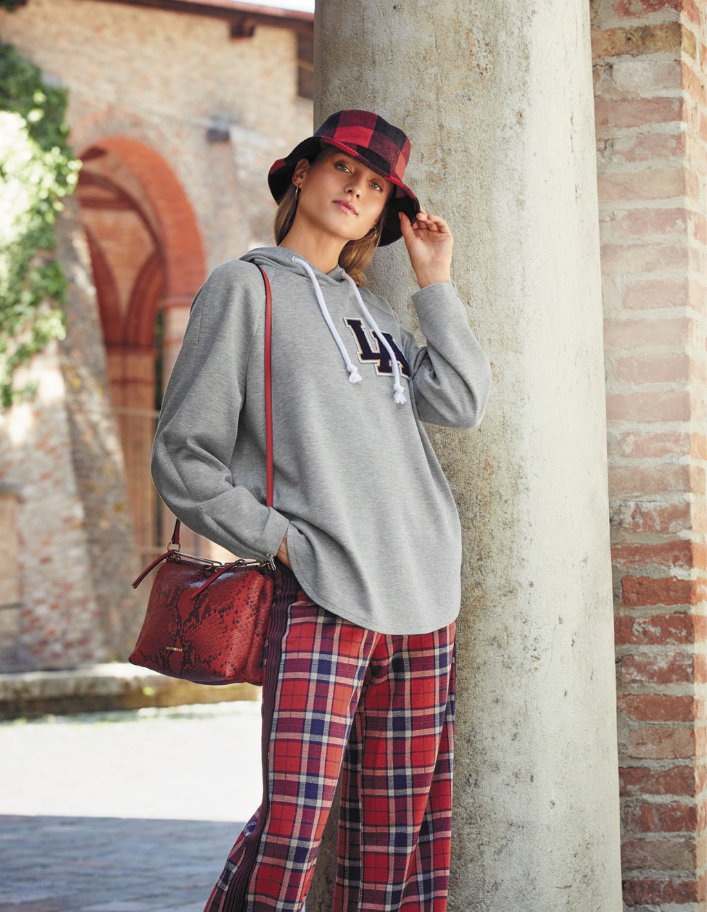 Hoodie 113 Hoodie 113