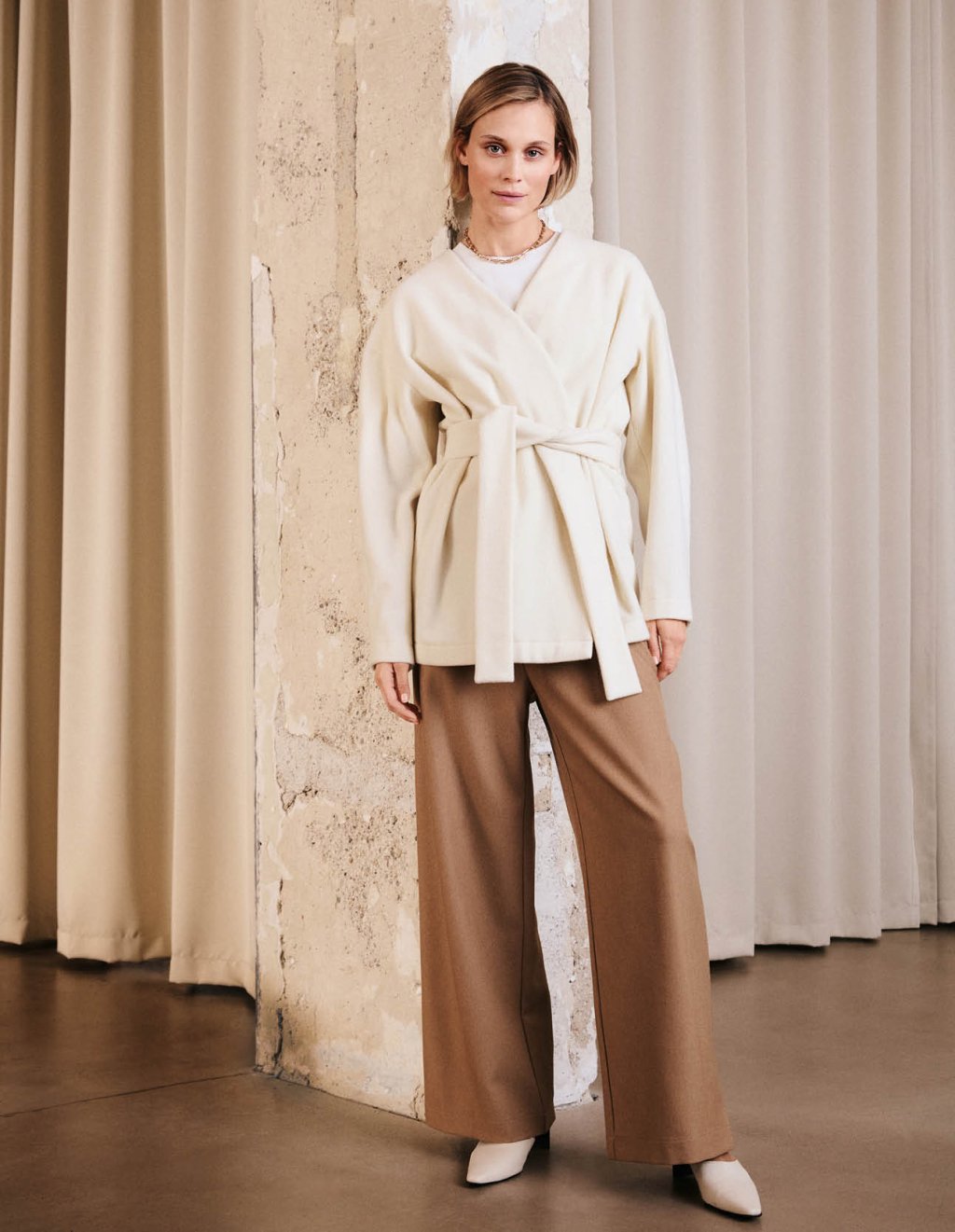 4C Vlněný kabátek