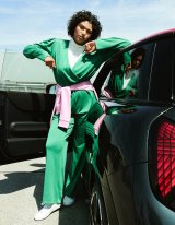 Overal se zavinovacím živůtkem