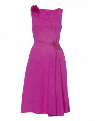 Cyklámově fialové šaty
