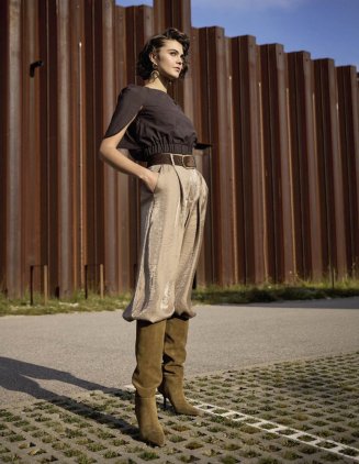 Krátká skládaná halenka